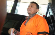 Ditanya isi pertemuan dengan Surya Paloh, Gatot cuma tersenyum