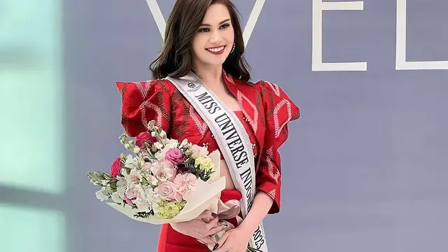 6 Gaya Miss Universe Indonesia Fabienne Nicole Kenakan Jaket Tenun hingga Gaun Malam dari Brand Lokal Saat Ikut Miss Universe 2023