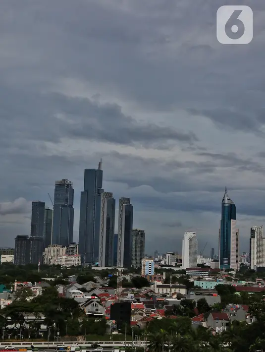 Deratan gedung bertingkat dikawasan Jakarta Pusat, Selasa (27/12/2022). Badan Penanggulangan Bencana Daerah (BPBD) DKI Jakarta meminta pembangunan gedung bertingkat termasuk sekolah baru di Ibu Kota agar memperhatikan unsur ketahanan gempa. (Liputan6.com/Angga Yuniar)