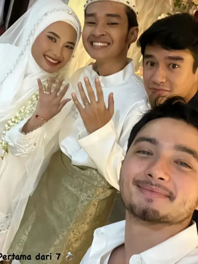 6 Potret Raza Adhanzio Eks Super7 Resmi Menikah, Dihadiri Empat Rekan Boyband-nya