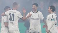 Main Full, Kevin Diks Bawa Monchengladbach Singkirkan Karlsruher di Piala Liga Jerman