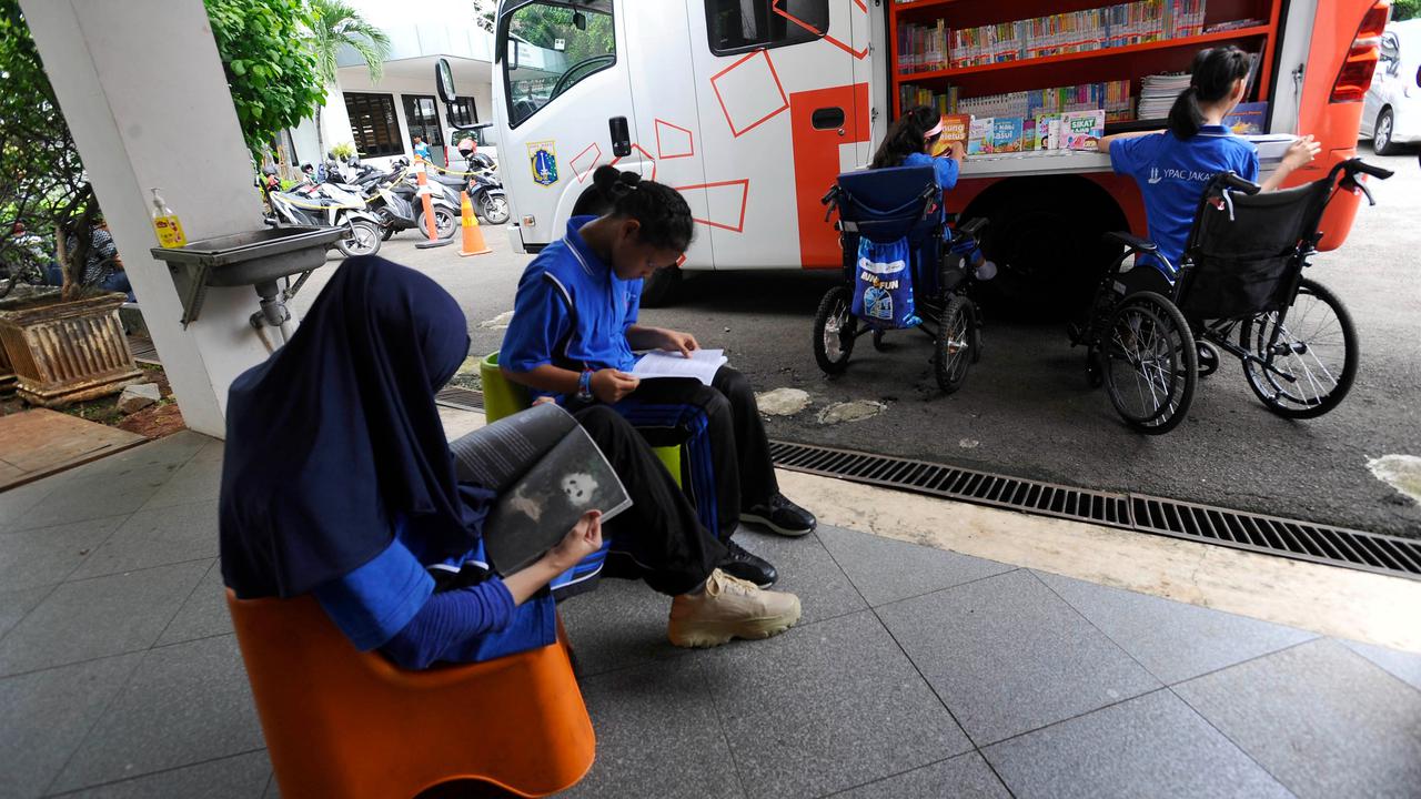 Penyandang difabel tingkatkan minat baca lewat perpustakaan keliling