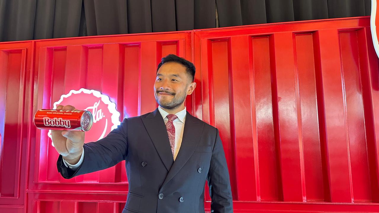 Mau Punya Kemasan Coca-Cola dengan Nama Kamu? Share a Coke Kembali Hadir dengan Sederet Keseruannya!