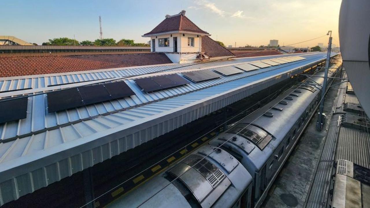 Trivia: KAI Energi Surya Hemat Rp2,5 Miliar dan Kurangi Emisi Setara Tanam 60 Ribu Pohon