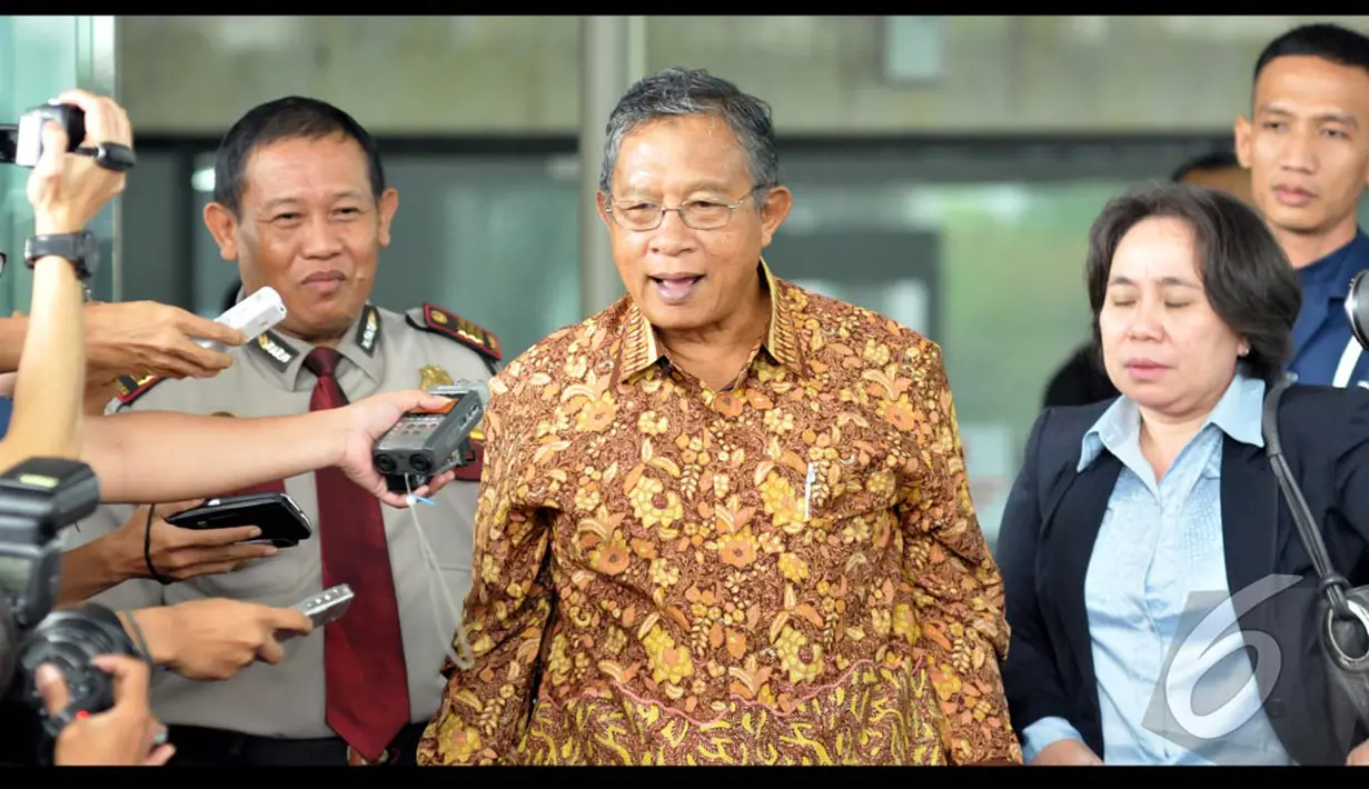 Darmin Nasution mengklaim tak tahu menahu soal kasus dugaan korupsi yang menjerat mantan Direktur Jenderal (Dirjen) Pajak, Hadi Poernomo, Jakarta, Senin (11/8/2014) (Liputan6.com/Panji Diksana)