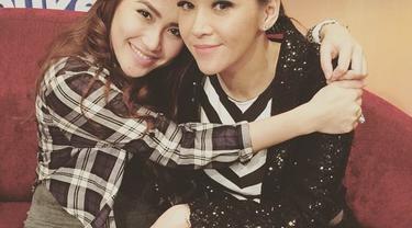 Buka Karaoke Ayu Ting Ting Ikuti Jejak Maia Estianty News Entertainment Fimela Com