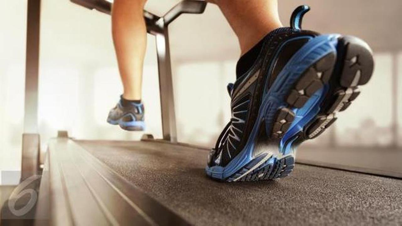 10 Trik yang Membuat Anda Bertahan Nge-gym di Bulan Pertama