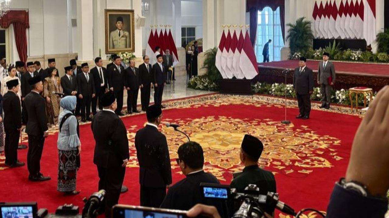 VIDEO: Momen Reshuffle Kabinet, Presiden Terima Hadiah Uang Pejabat Baru Hingga Respons Prabowo