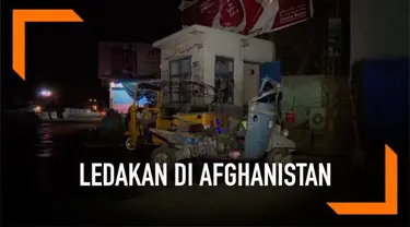 Provinsi Jalalabad Afghanistan dihantam rentetan serangan bom hari Senin (13/5). Setidaknya tiga bom meledak di lokasi berlainan. Sarangan tewaskan 4 orang, dan lukai 20 lainnya.