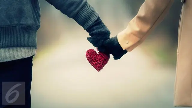 10 Tanda Kencan Online Bisa Jadi Cinta Sejati Anda