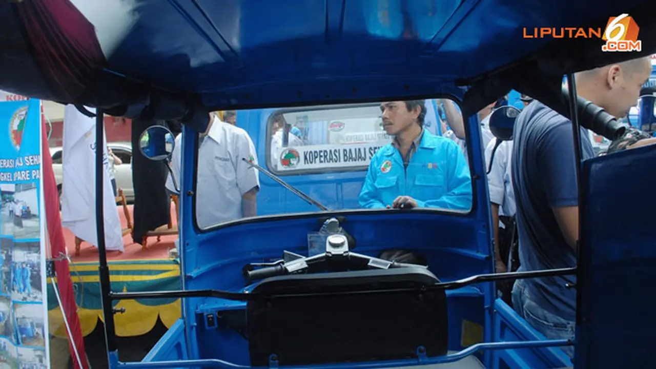 uji-bajaj-130905b.jpg
