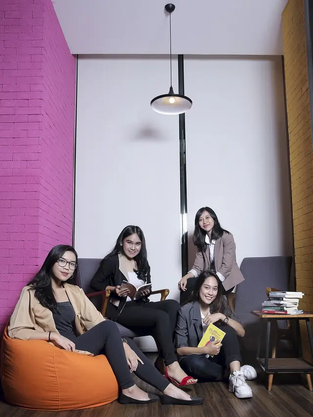 [Fimela] Duta Bahasa