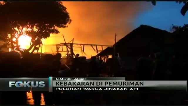 Sebanyak 10 rumah warga di pemukiman padat penduduk di Cianjur, Jawa Barat Jumat sore hangus dilalap api
