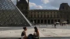 Video eksotisme Museum Lourve di sela Piala Eropa 2016.