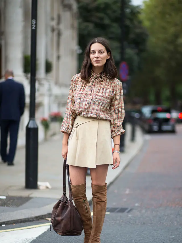 [Bintang] Biar Kaki Jenjang Seperti Model, Coba Pakai 4 Rok Kekinian Ini