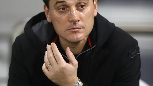 Pelatih AC Milan, Vincenzo Montella. (AFP/Karim Jaafar)