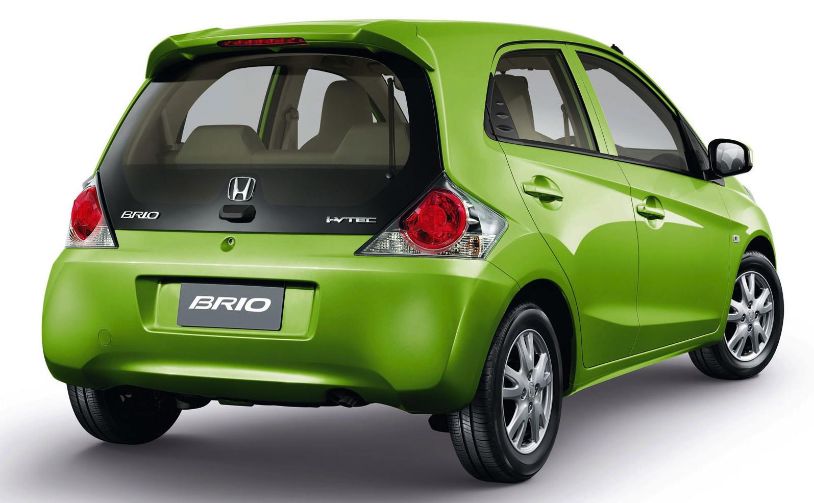 Ilustrasi Mobil Murah Honda Brio 