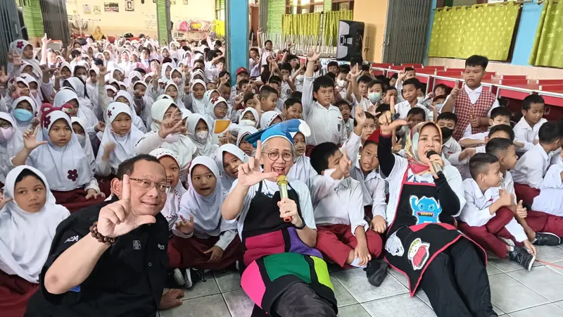 Yayasan Pundi Amal Peduli Kasih (YPP) SCTV-Indosiar bersama Lembaga Penelitian & Pengabdian kepada Masyarakat Akademi Televisi Indonesia LPPM ATVI) menggelar kegiatan literasi media dengan tema “Gemar Membaca” di SDN 04 Sukatani