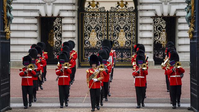 Prosesi Pergantian Penjaga Istana Buckingham