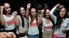 Puluhan perempuan cantik meramaikan sidang praperadilan yang diajukan Komjen Pol Budi Gunawan di PN Jakarta Selatan, Senin (9/2/2015). (Liputan6.com/Johan Tallo)