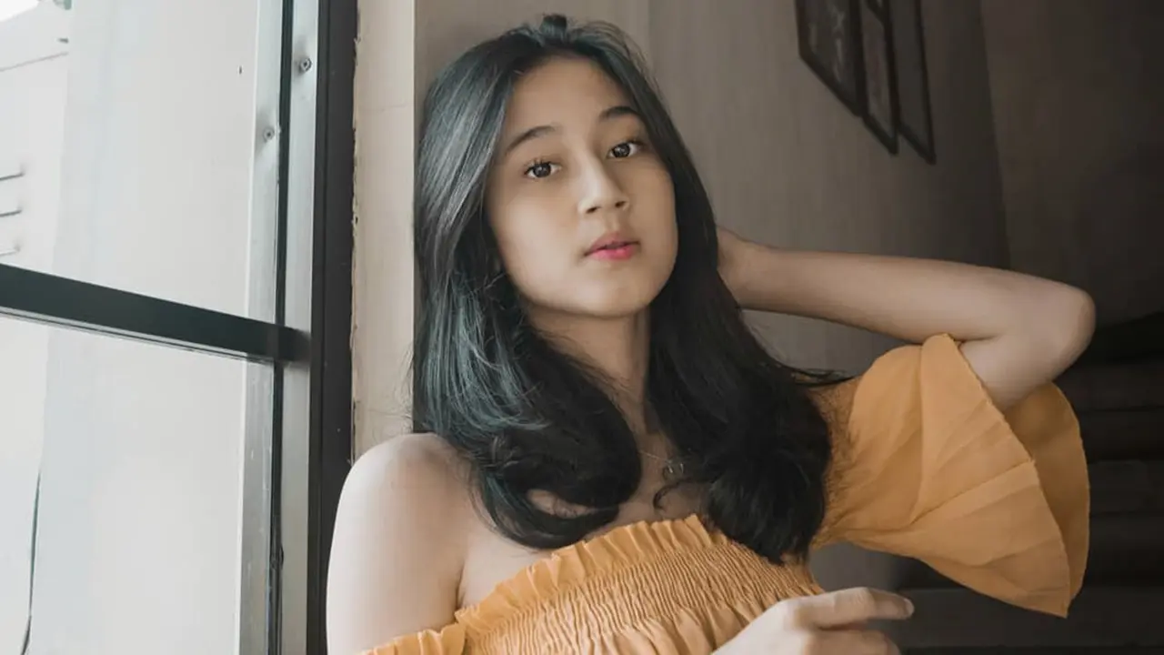 Gaya OOTD Keisya Levronka, Kontestan Indonesian Idol Asal Malang