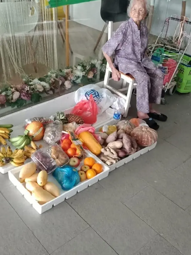 Penjual Buah