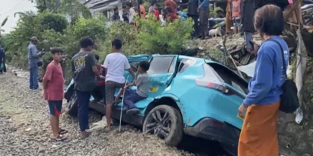 Terungkap Taksi yang Tertemper KRL di Bekasi Belum Diservis hingga 24 Ribu KM