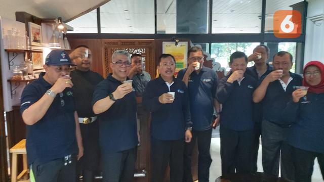 Menkes Terawan, Terawan, Terawan Agus Putranto, Dr Terawan, Dokter Terawan, Minum Jamu, Jamu