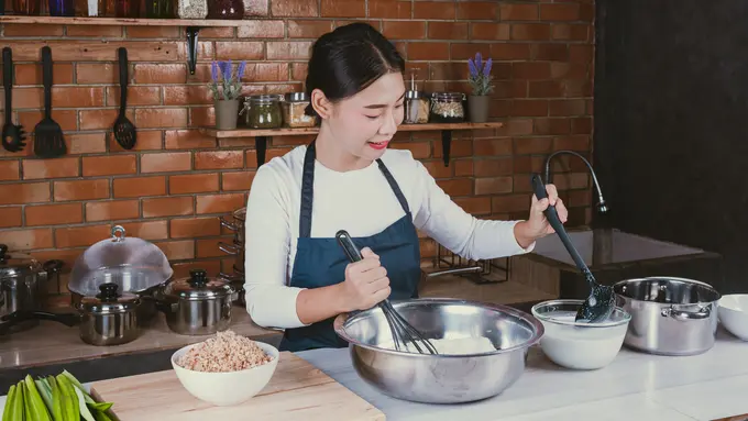 Perempuan Memasak