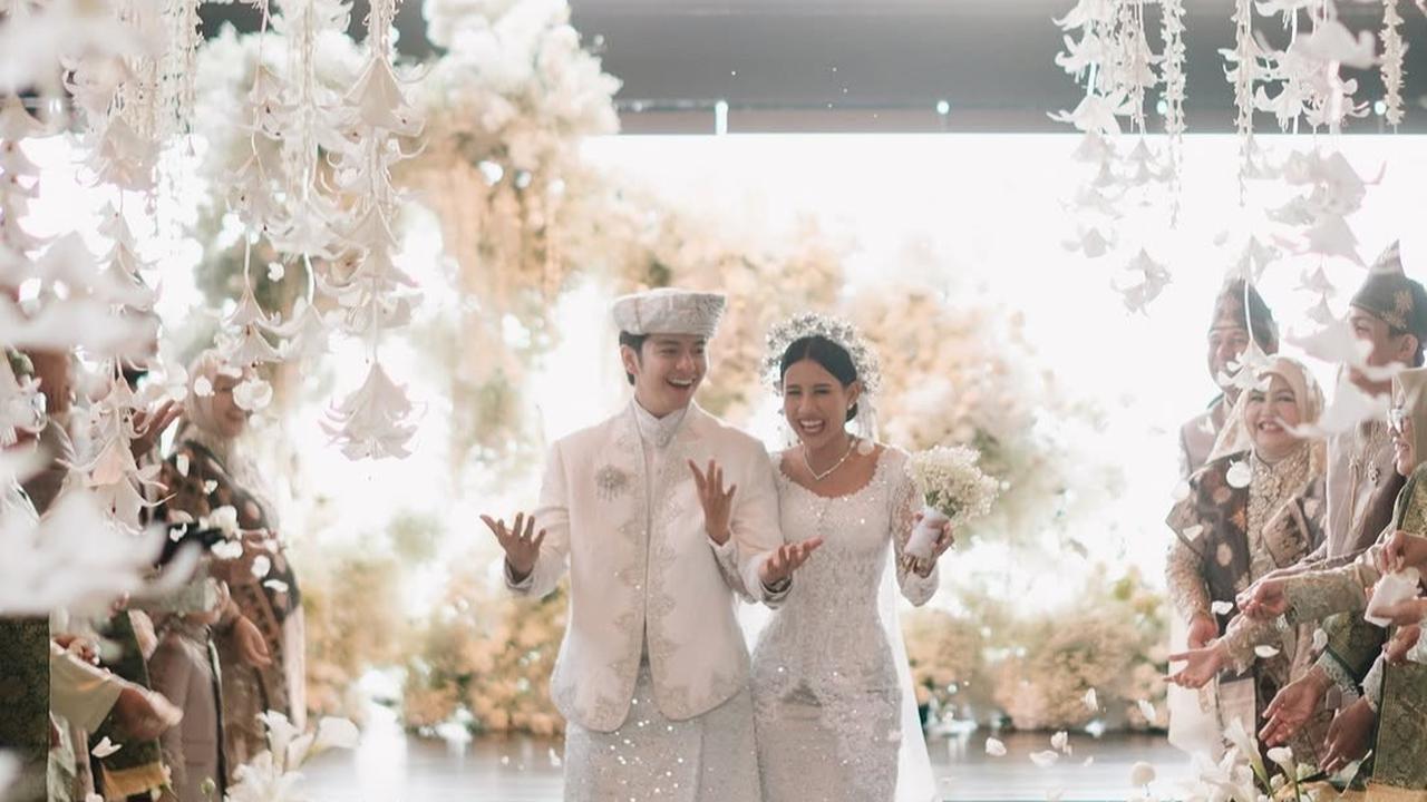 Angga Yunanda dan Shenina Cinnamon resmi menikah