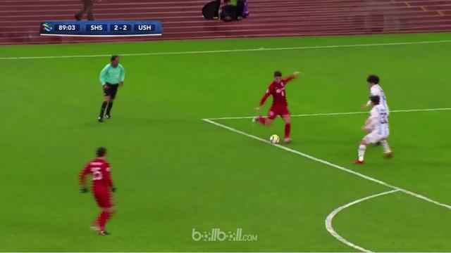 Mantan bintang Chelsea, Oscar mencatat dua gol indah saat Shanghai SIPG menahan imbang wakil Korea Selatan, Ulsan Hyundai di perta...