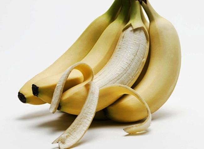 Kulit buah pisang dikatakan bisa mengatasi masalah jerawat | Photo: Copyright Thinkstockphotos.com