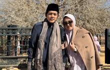 Sebut Kebahagiaan Istri adalah Prioritas, ini Potret Kebersamaan Gus Iqdam dan Keluarga saat Berkunjung ke Yordania dan Palestina