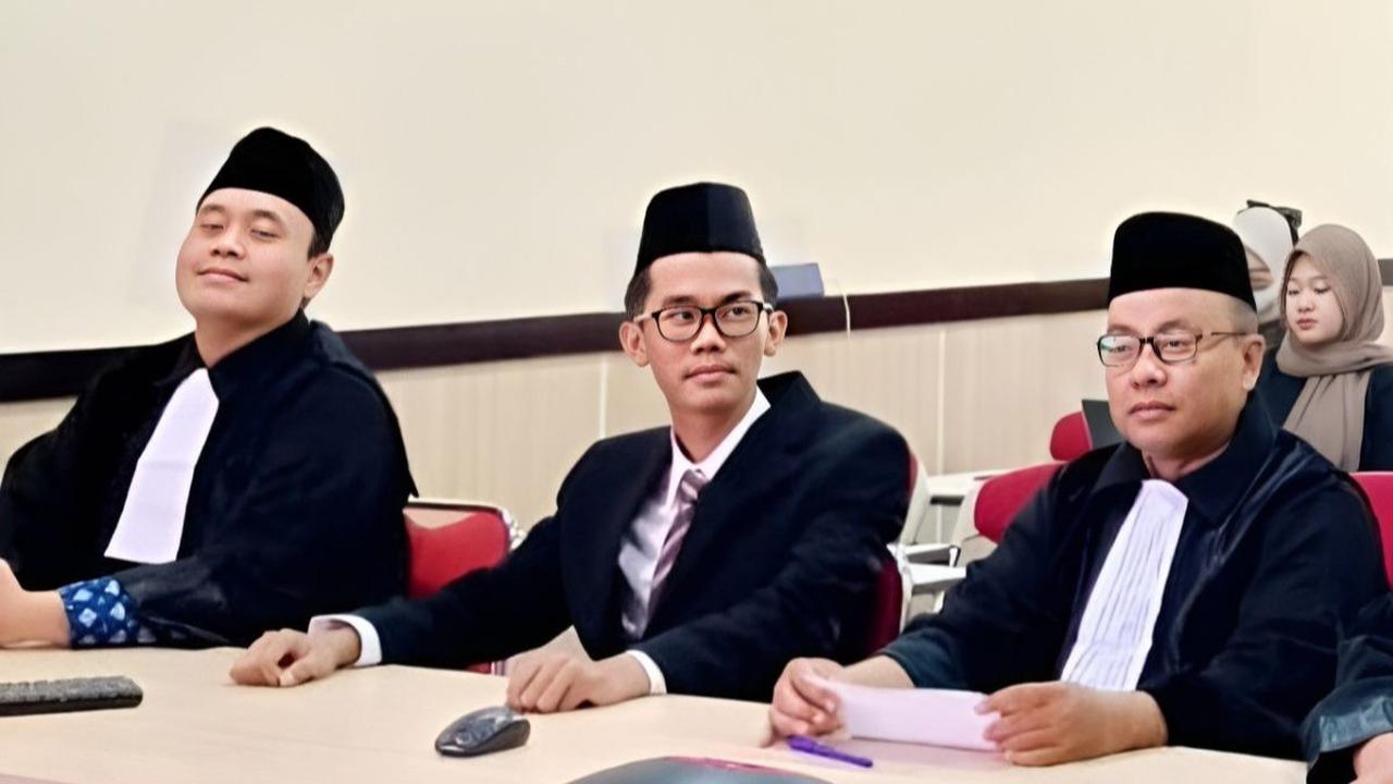 Almas merupakan pemohon dari Putusan MK Nomor 90/PUU-XXI/2023 tentang batas usia capres-cawapres.<br>
