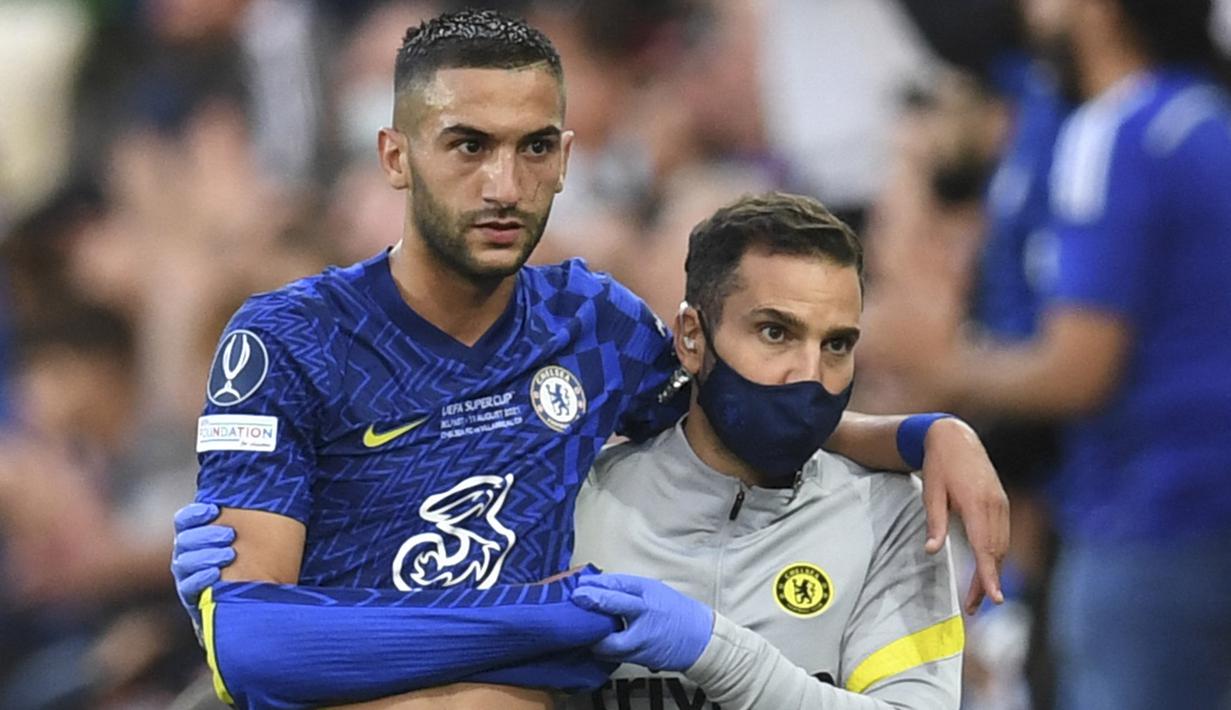 Hakim Ziyech resmi menjadi bagian dari Chelsea sejak Februari 2020 lalu. Namun, ia baru bisa bergabung dengan skuad the Blues pada bulan Juni. Sebelum pergi dari Ajax, Ziyech mengantongi 35 penampilan dengan catatan sembilan gol dan 20 assist di semua kompetisi Liga Belanda. (AFP/Paul Ellis)