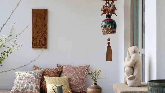 Inspirasi Teras Rumah Kecil agar Tampak Luas (Foto: Reve Art AI)