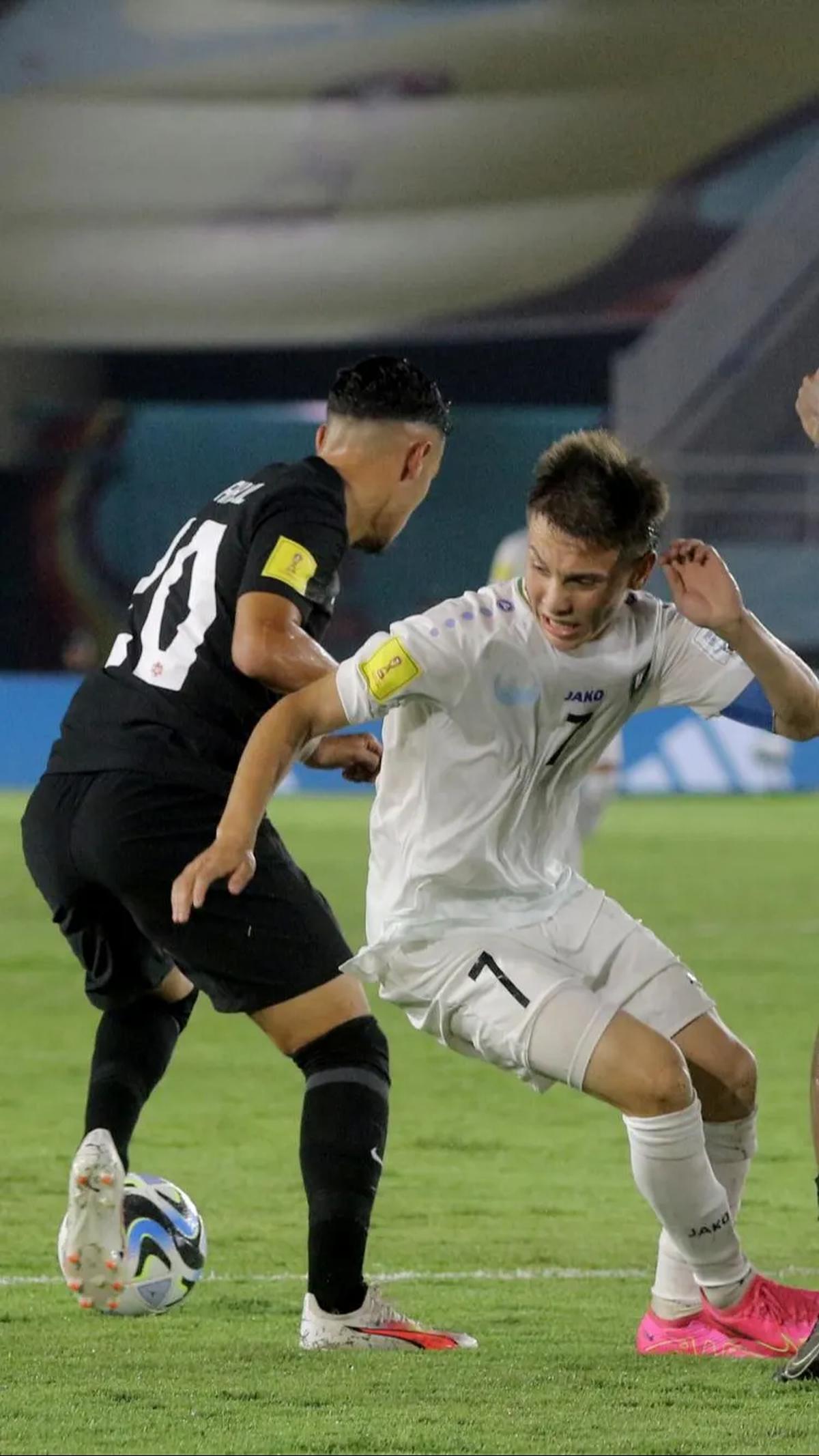 Tiga gol Uzbekistan terjadi saat keuntungan gol bunuh diri Richard Chukwu di menit ke-22 hingga Amirbek Saidov mencetak dua gol penentu di menit ke-24 dan ke-80.<br>
