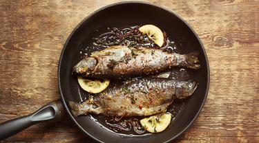 Tips Menggoreng Ikan Agar Garing Tak Lengket Dan Tak Meletus Lifestyle Fimela Com