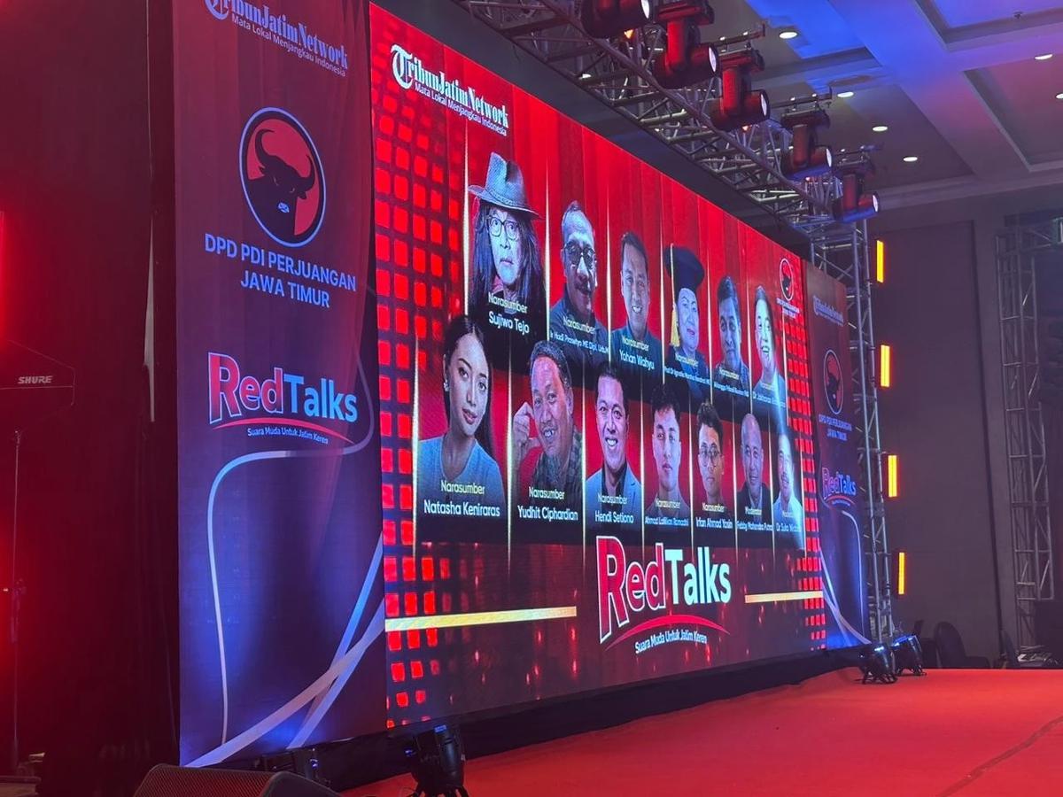 Gelaran RedTalks: Suara Muda untuk Jatim Keren di Dyandra Convention Center Surabaya