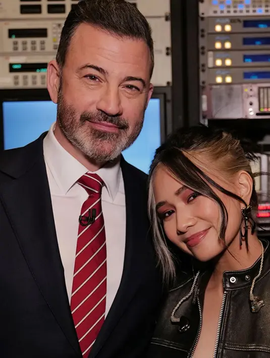 Niki tampil jadi bintang tamu di acara Jimmy Kimmel Live! [Foto: Instagram/nikizefanya]