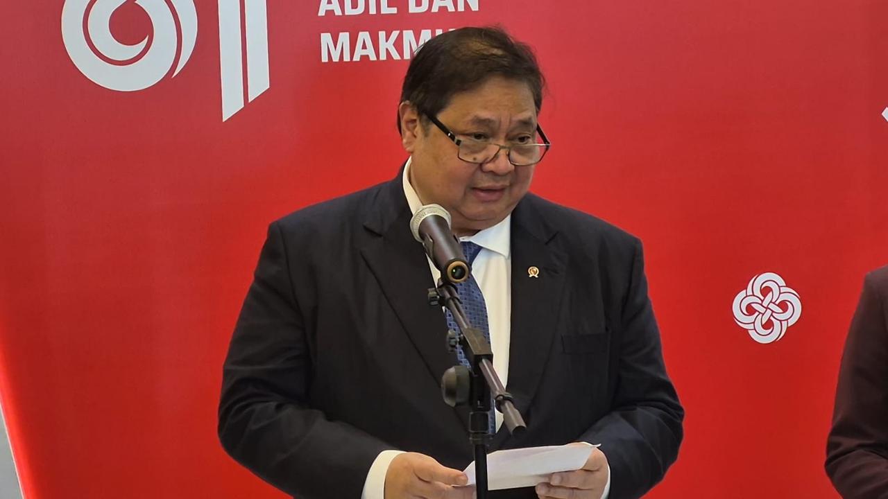 Penjualan Kendaraan Listrik Naik 80 Persen, Airlangga: Sinyal Ekonomi RI Kuat