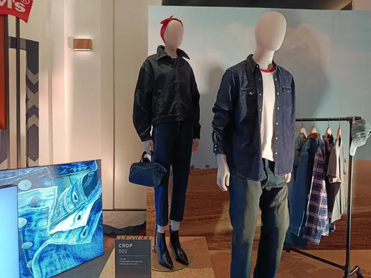 3 Gaya Denim yang Relevan untuk 2025, Bukan Semata Tampilan Kasual