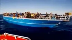 Para pengungsi ini diangkut dengan 3 kapal perang menuju pelabuhan Sicilian, Italia, sekaligus diidentifikasi dan dicek kesehatannya.
