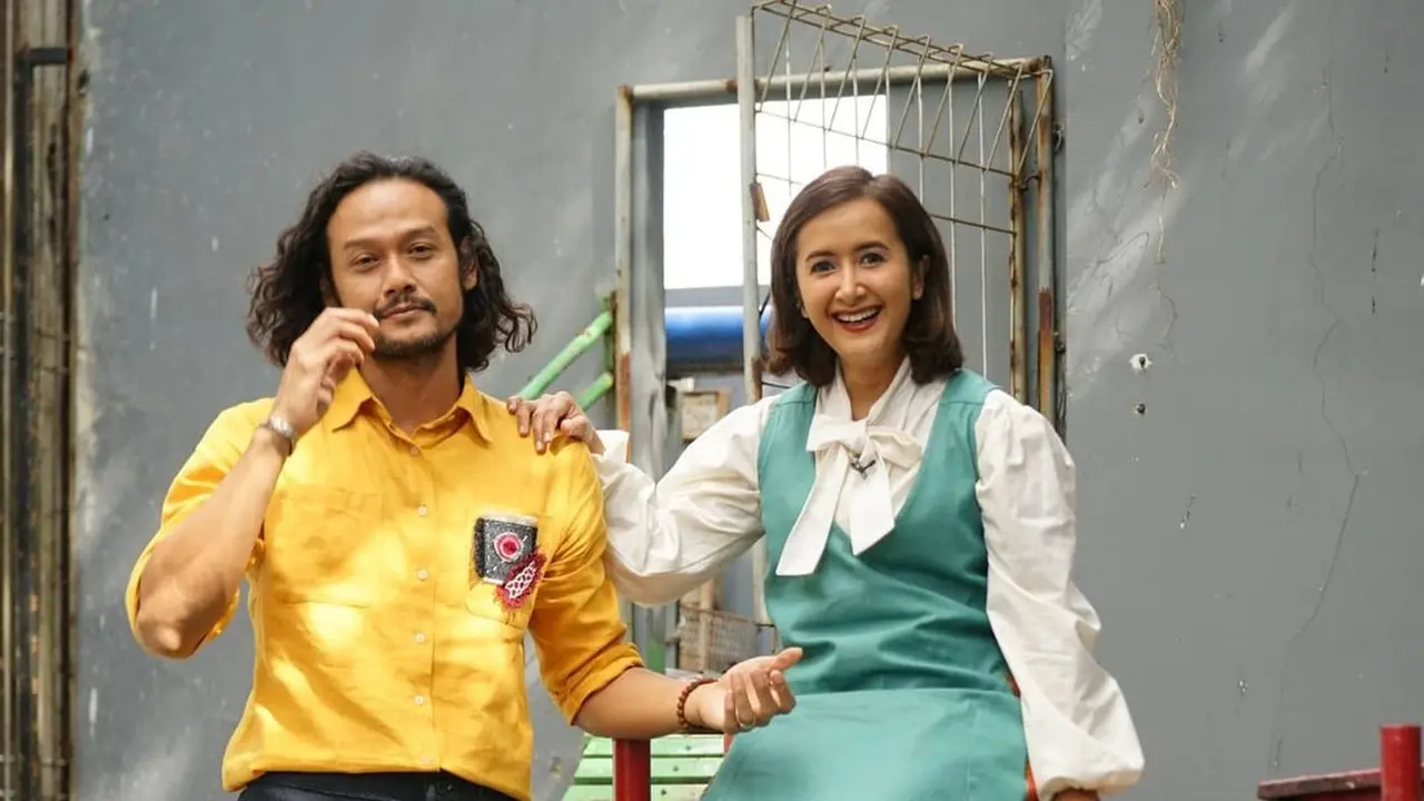6 Potret Terbaru Widi Mulia Hamil Anak ke-4 di Usia 43 Tahun, Makin Menawan