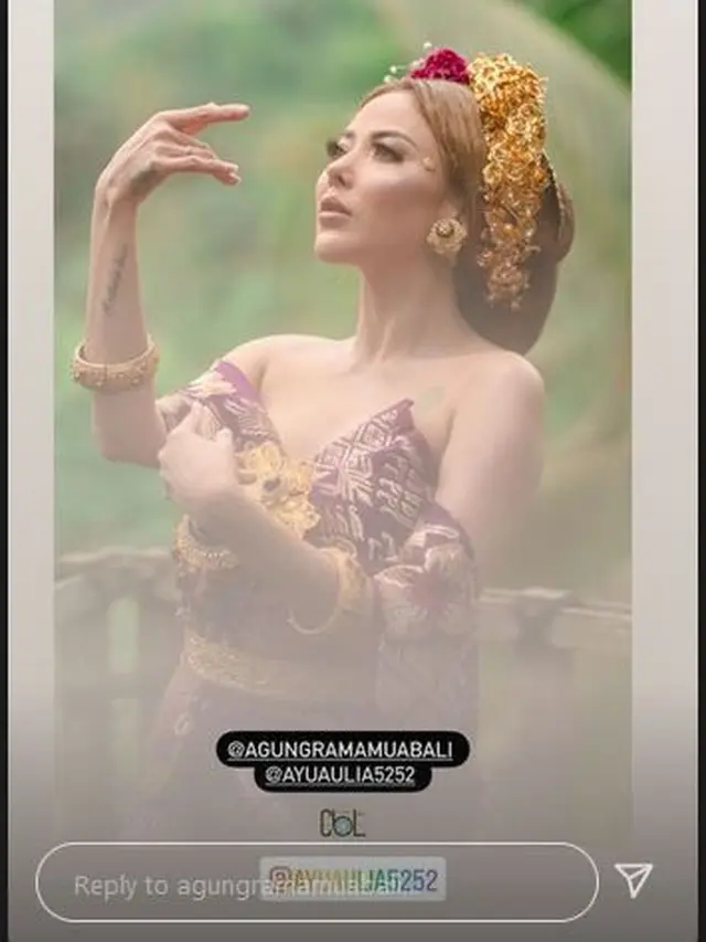 6 Gaya Pemotretan Zikri Daulay dan Ayu Aulia Pakai Baju Adat Bali, Bak Prewedding