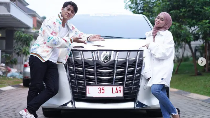 Lesti Kejora dan Rizky Billar