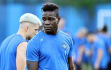 Kembali ke Liga Italia, Mario Balotelli Resmi Bergabung dengan Genoa