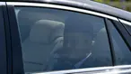 Perdana Menteri interim Malaysia Mahathir Mohamad tiba di Istana Negara di Kuala Lumpur, Malaysia, pada 27 Februari 2020. Belum ada informasi resmi soal tujuan kunjungan itu, namun diduga keduanya membahas jabatan PM Malayasia berikutnya. (Xinhua/Zhu Wei)