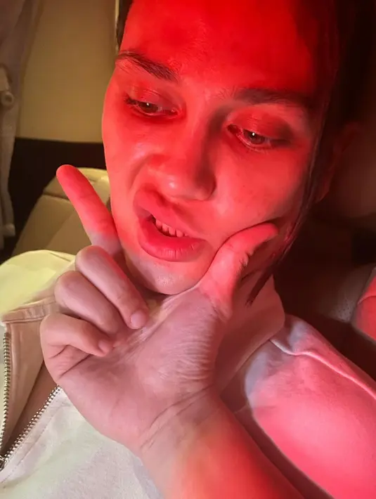 Foto hari jadi satu tahun berpacaran Luna Maya dan Maxime Bouttier. (Dok. Instagram/@bouttier_maxime)