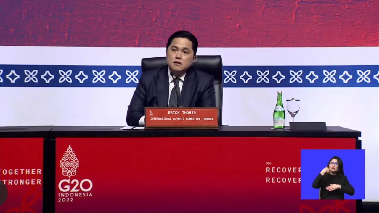 Menteri BUMN Erick Thohir dalam konferensi pers, di Bali, Rabu (16/11/2022). Erick Thohir mengaku mendapat tugas dari Presiden Joko Widodo untuk menyiapkan gelaran olimpiade di IKN Nusantara.